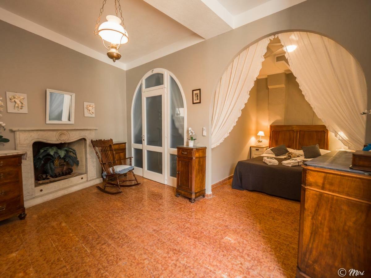 דירות ורנאצה La Casa Di Eio מראה חיצוני תמונה